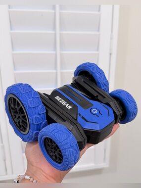 BEZGAR TD202 RC Stunt Car 360° Rotating Off Road Remote Control Car Tested